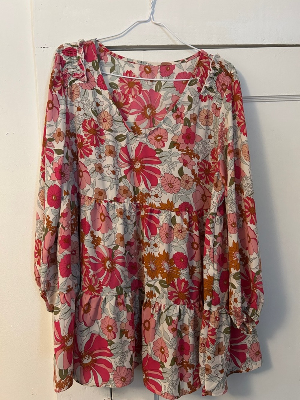 Source Unknown Pink & Cream Floral V-Neck Peasant Blouse